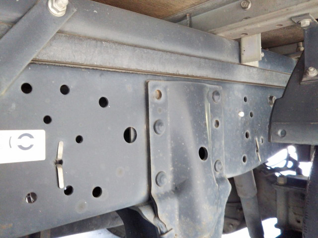 いすゞエルフアルミバン小型（2t・3t）[写真24]