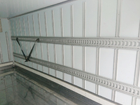 いすゞフォワード冷凍車（冷蔵車）中型（4t）[写真10]