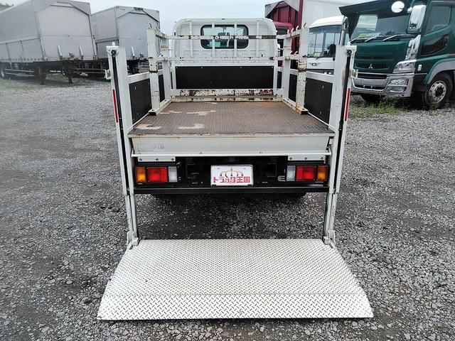 いすゞエルフ平ボディ小型（2t・3t）[写真10]