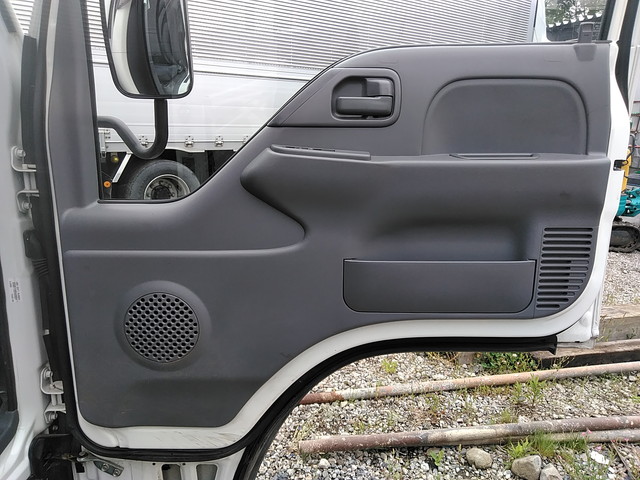 いすゞエルフ平ボディ小型（2t・3t）[写真22]