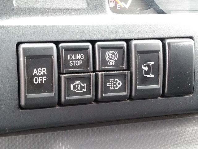 いすゞエルフ平ボディ小型（2t・3t）[写真29]