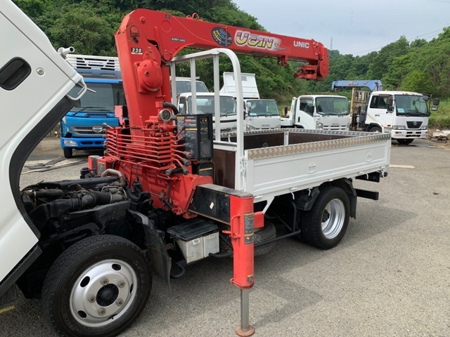 いすゞエルフユニック3段小型（2t・3t）[写真16]