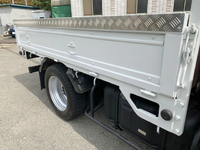 いすゞエルフユニック3段小型（2t・3t）[写真20]