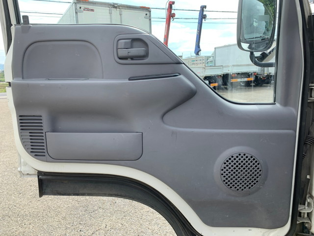 いすゞエルフユニック3段小型（2t・3t）[写真30]