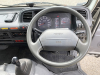 いすゞエルフユニック3段小型（2t・3t）[写真37]