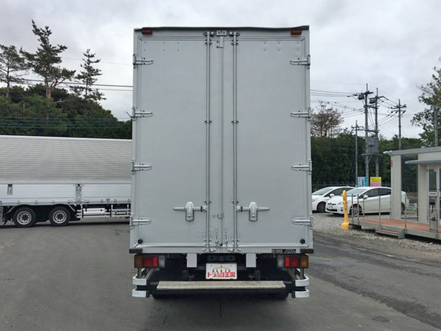 いすゞエルフアルミバン小型（2t・3t）[写真10]