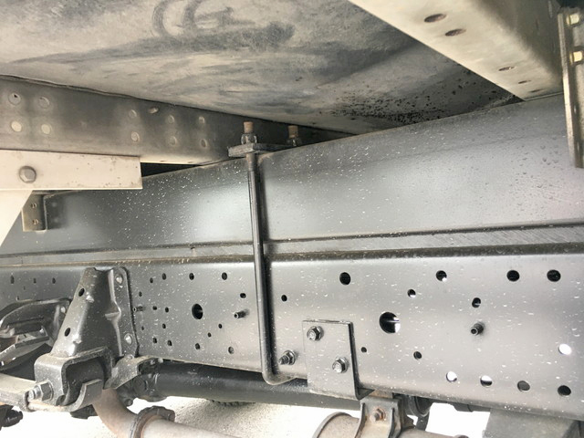 いすゞエルフアルミバン小型（2t・3t）[写真18]