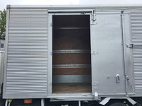 いすゞエルフアルミバン小型（2t・3t）[写真07]