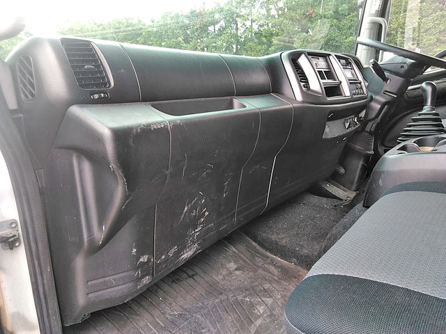 日野レンジャーアルミウイング増トン（6t・8t）[写真30]