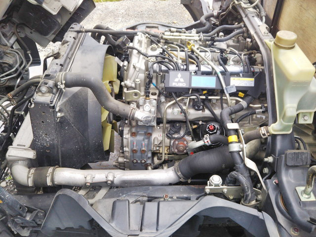 三菱ふそうキャンター平ボディ小型（2t・3t）[写真21]