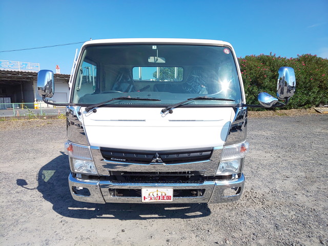 三菱ふそうキャンター平ボディ小型（2t・3t）[写真07]