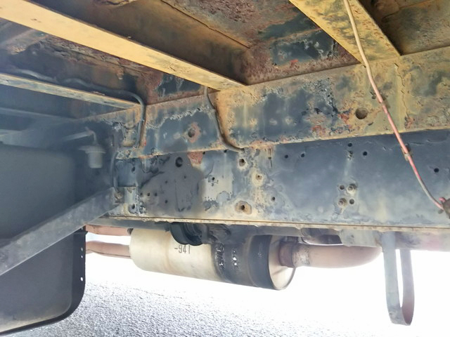 いすゞギガセルフローダー大型（10t）[写真21]