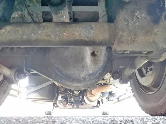 いすゞギガセルフローダー大型（10t）[写真24]