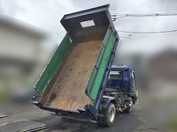 UDトラックスコンドルローダーダンプ中型（4t）[写真02]