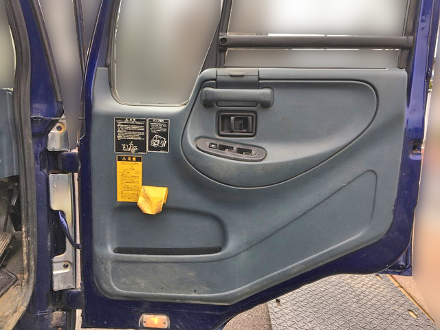 UDトラックスコンドルローダーダンプ中型（4t）[写真31]