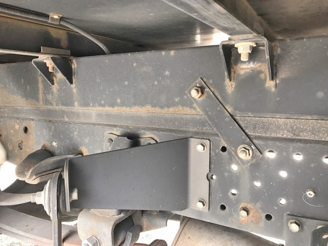 いすゞエルフ冷凍車（冷蔵車）小型（2t・3t）[写真19]