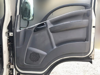 いすゞエルフ冷凍車（冷蔵車）小型（2t・3t）[写真27]