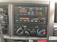 いすゞエルフ冷凍車（冷蔵車）小型（2t・3t）[写真32]