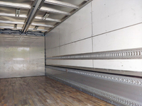 三菱ふそうファイターアルミウイング中型（4t）[写真14]