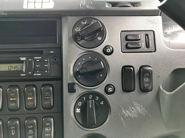 三菱ふそうファイターアルミウイング中型（4t）[写真39]