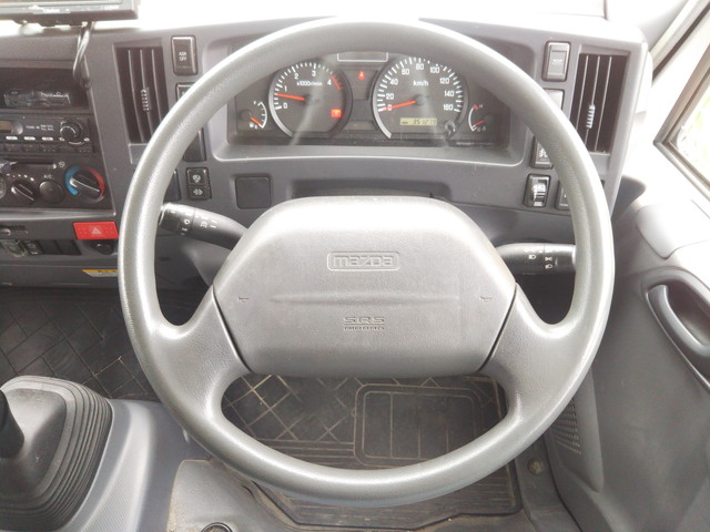 マツダタイタンアルミバン小型（2t・3t）[写真35]