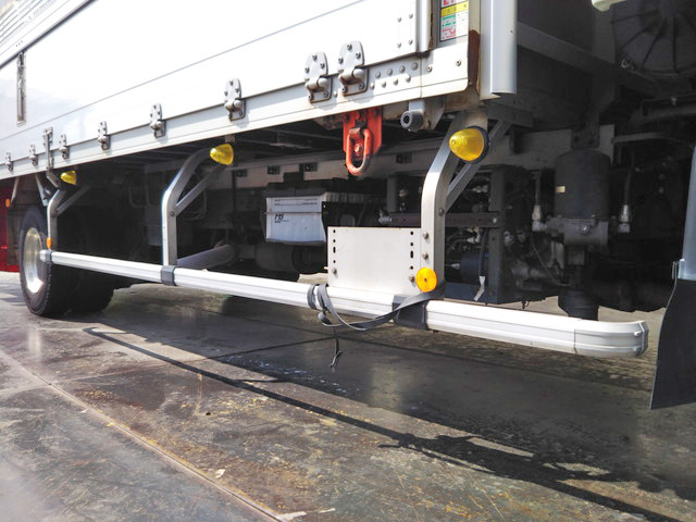 いすゞフォワードアルミウイング中型（4t）[写真16]