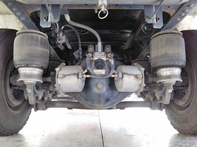 いすゞフォワードアルミウイング中型（4t）[写真21]