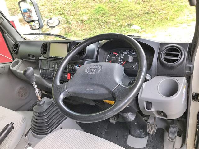 トヨタダイナダブルキャブ（Wキャブ）小型（2t・3t）[写真36]