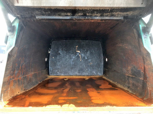 いすゞエルフパッカー車（塵芥車）小型（2t・3t）[写真14]