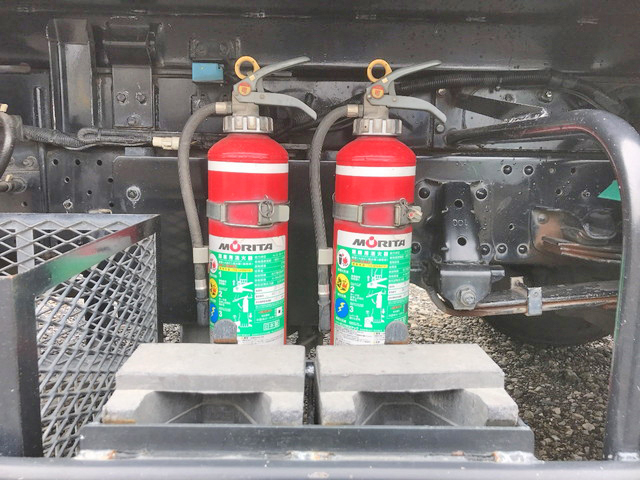 いすゞエルフパッカー車（塵芥車）小型（2t・3t）[写真19]