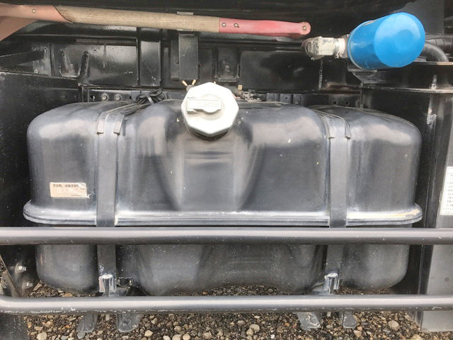 いすゞエルフパッカー車（塵芥車）小型（2t・3t）[写真20]