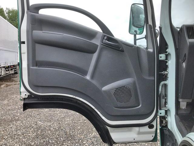 いすゞエルフパッカー車（塵芥車）小型（2t・3t）[写真26]