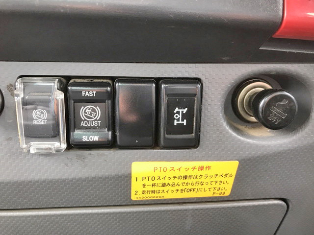 いすゞエルフパッカー車（塵芥車）小型（2t・3t）[写真34]