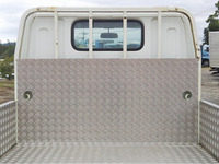 三菱ふそうキャンターガッツ平ボディ小型（2t・3t）[写真13]