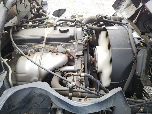 三菱ふそうキャンターガッツ平ボディ小型（2t・3t）[写真27]