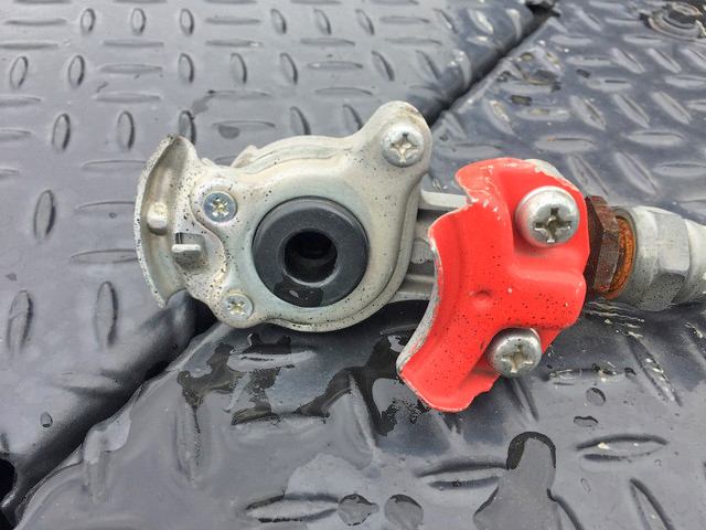 日野プロフィアトレーラーヘッド（トラクターヘッド）大型（10t）[写真11]