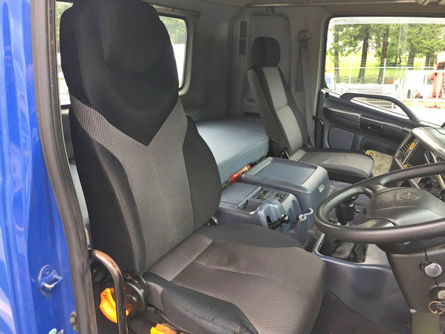 日野プロフィアトレーラーヘッド（トラクターヘッド）大型（10t）[写真31]