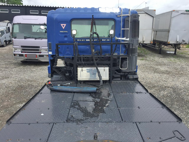 日野プロフィアトレーラーヘッド（トラクターヘッド）大型（10t）[写真09]