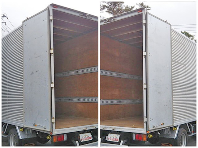 いすゞエルフアルミバン小型（2t・3t）[写真12]