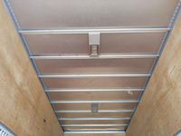 いすゞエルフアルミバン小型（2t・3t）[写真15]