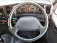 いすゞエルフアルミバン小型（2t・3t）[写真36]