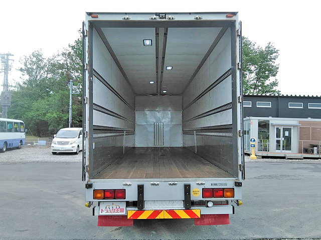 UDトラックスクオンアルミウイング大型（10t）[写真10]