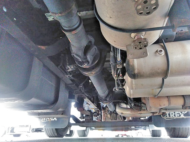 UDトラックスクオンアルミウイング大型（10t）[写真22]