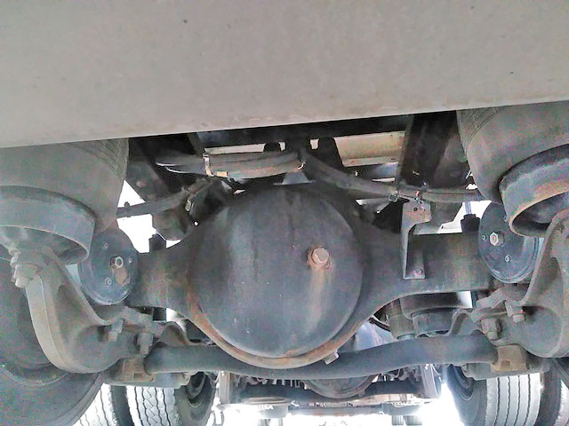 UDトラックスクオンアルミウイング大型（10t）[写真24]