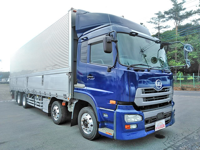 UDトラックスクオンアルミウイング大型（10t）[写真03]