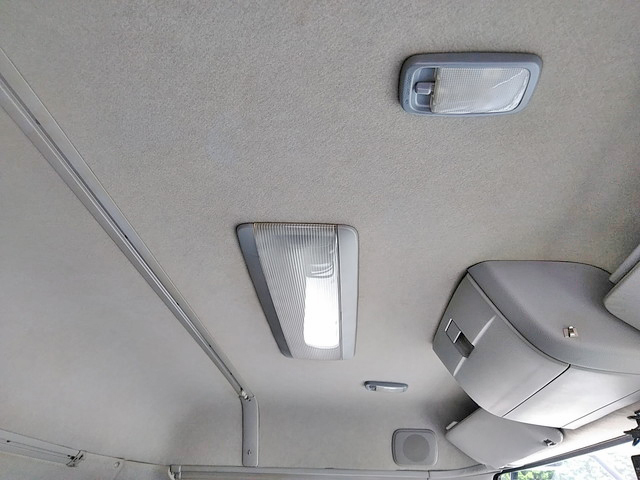 UDトラックスクオンアルミウイング大型（10t）[写真32]