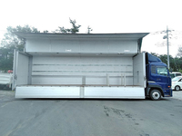 UDトラックスクオンアルミウイング大型（10t）[写真06]