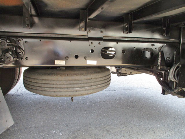 三菱ふそうファイターアルミバン中型（4t）[写真21]