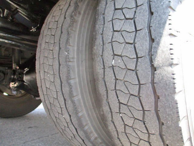 三菱ふそうファイターアルミバン中型（4t）[写真24]