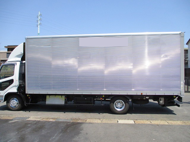 三菱ふそうファイターアルミバン中型（4t）[写真05]